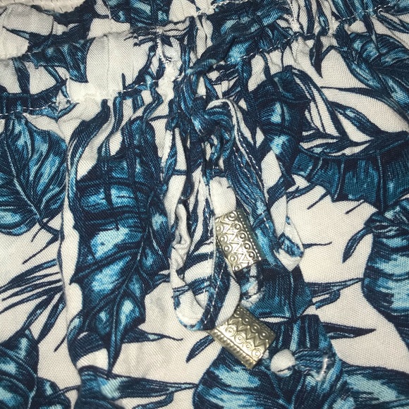 H&M drawstring shorts - Picture 2 of 5